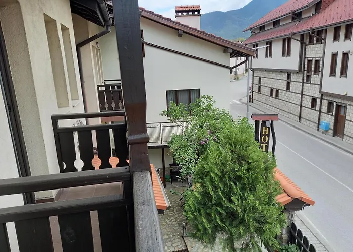 Skabrin Гостьовий будинок 2*